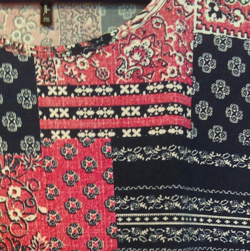 Forever Jade patchwork top - Picture 4 of 5
